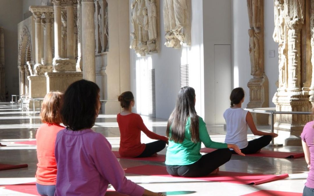 Des séances de yoga à la Cité de l’architecture et du patrimoine