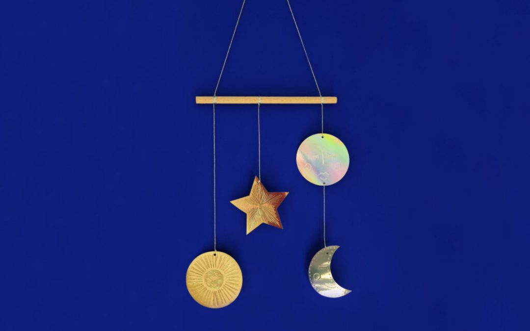 Atelier : Suspension(s) astrale(s)