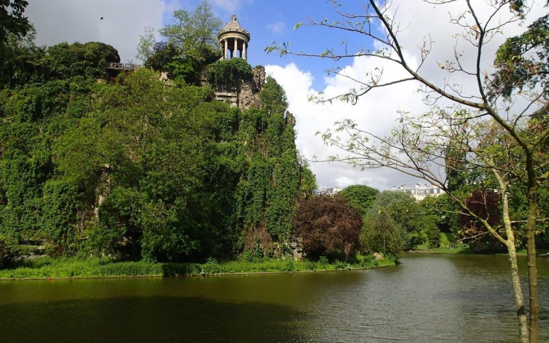 Course d’orientation dans le parc des Buttes Chaumont
