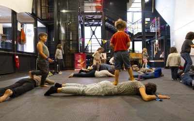 Des ateliers parents-enfants pour des matinées joyeuses