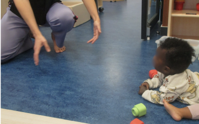 Des ateliers baby-parents pour s’amuser en famille