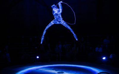 Nocturne (Parade), une traversée merveilleuse à travers l’obscurité au Théâtre Silvia Monfort